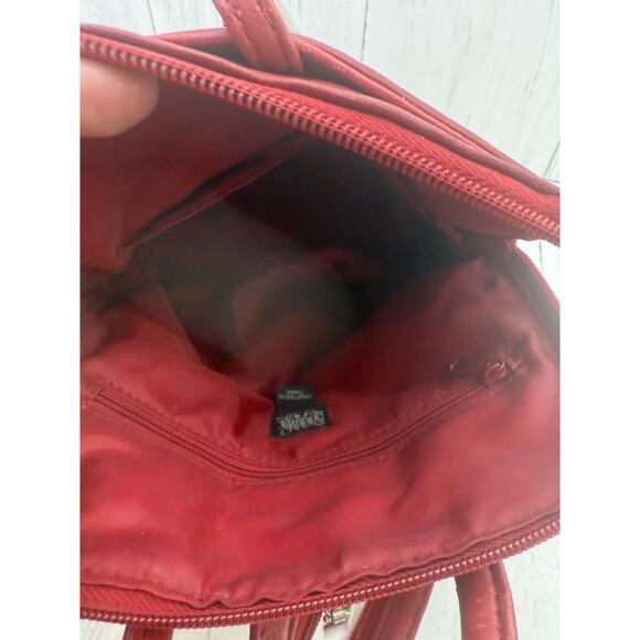 Wilson's Leather Red Backpack Sling Convertible Bag Pelle Studio Vtg See Photos - Picture 10 of 16